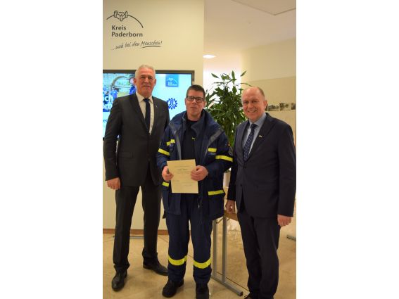 THW-Einsatzkräfte erhalten Bundesflutmedaille - Fluthilfe 2021 © Kreis Paderborn